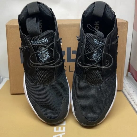 BNIB Woman’s REEBOK CLASSIC FURYLITE SR Black /White 6.5 - Picture 5 of 8